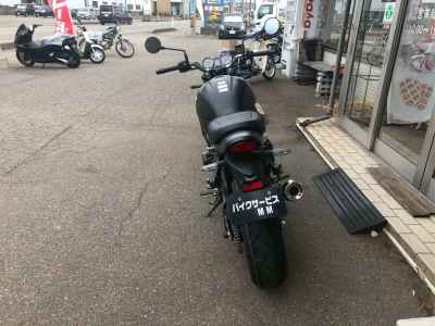 Kawasaki Z900RS 2025