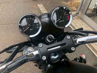 Kawasaki Z900RS 2025