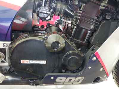 Kawasaki GPZ900R