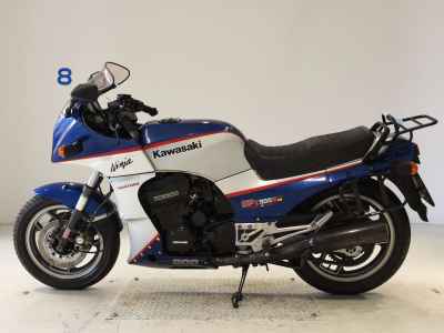 Kawasaki GPZ900R