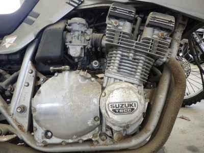 Suzuki GSX750S Katana