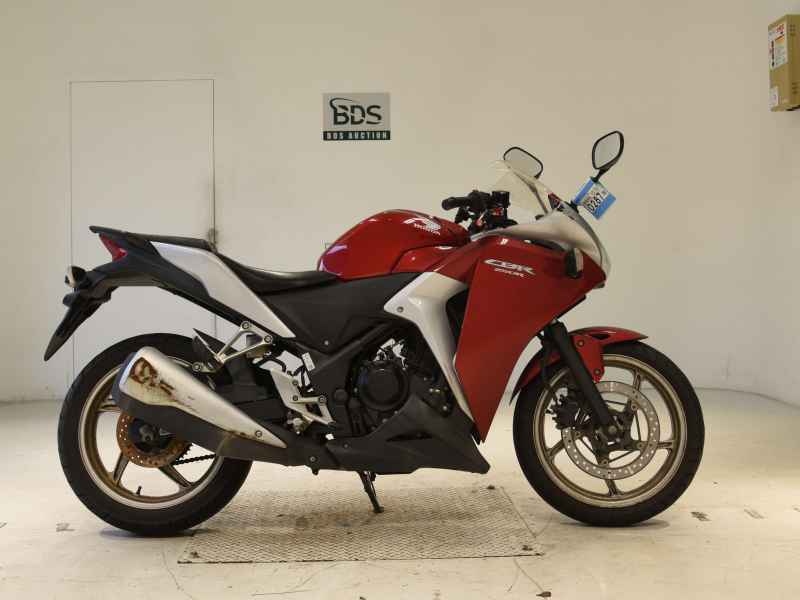 Honda CBR250R 2011