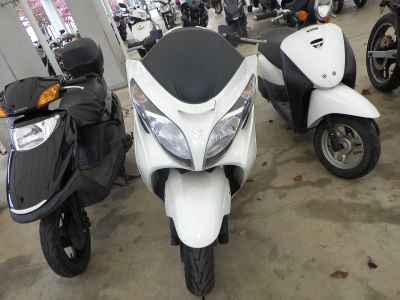 Suzuki Skywave 250S