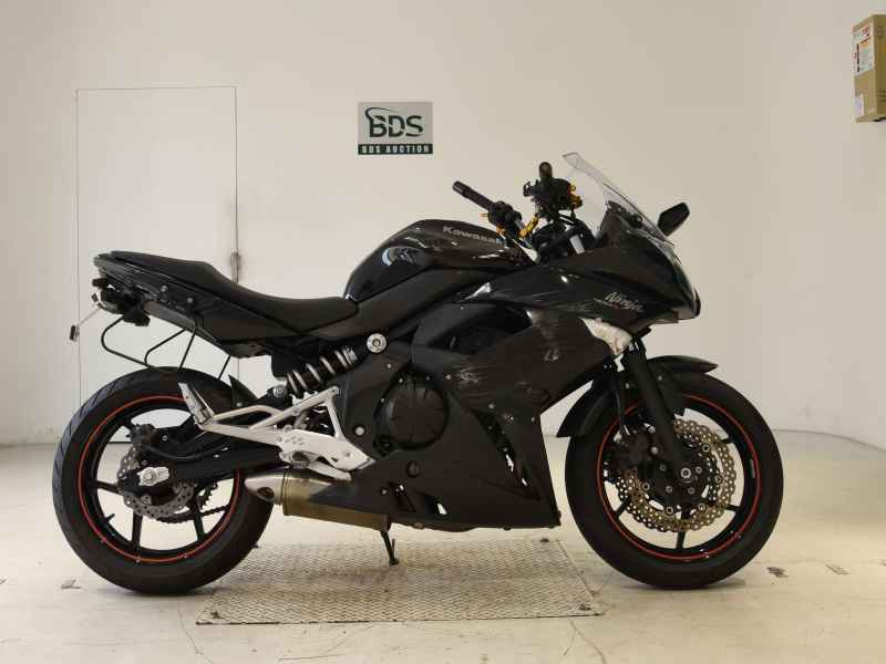 Kawasaki Ninja 400R 2011