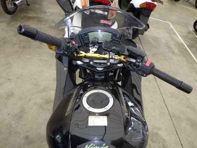 Kawasaki Ninja 400R 2011