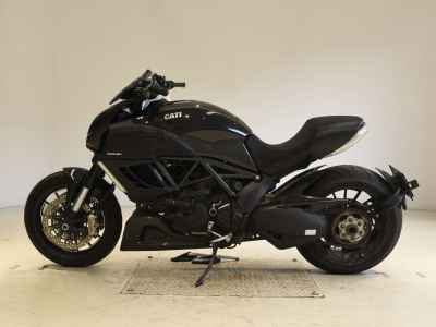 Ducati Diavel 2011