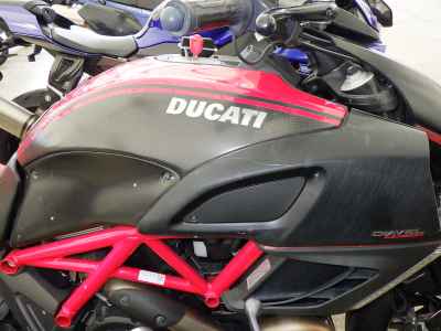 Ducati Diavel 2014