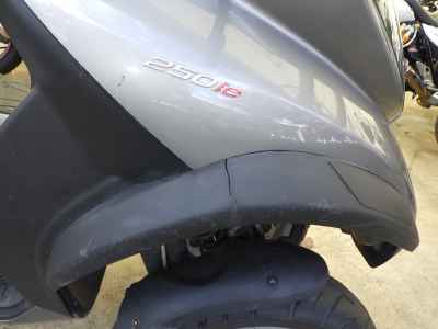 Piaggio MP3 250