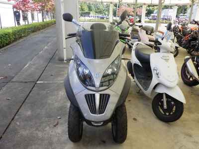 Piaggio MP3 250