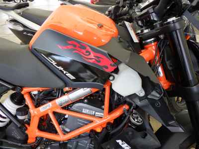 KTM 390 Duke 2025