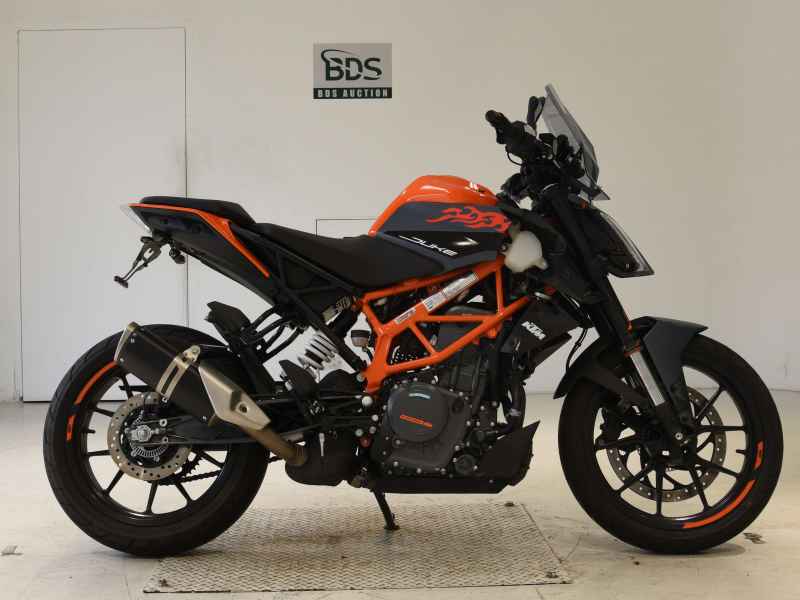 KTM 390 Duke 2025