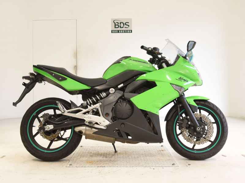 Kawasaki Ninja 400R 2011