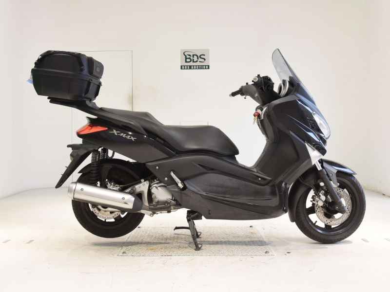 Yamaha XMAX 250