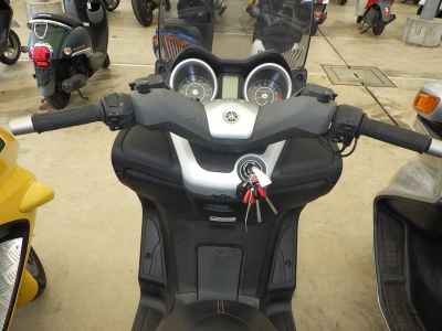 Yamaha XMAX 250