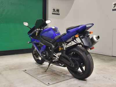 Yamaha YZF-R1