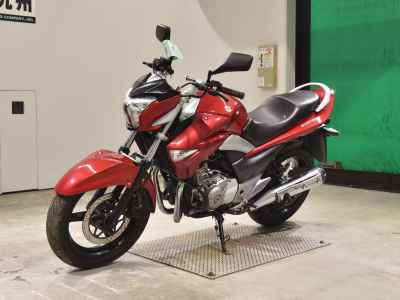 Suzuki GSR250