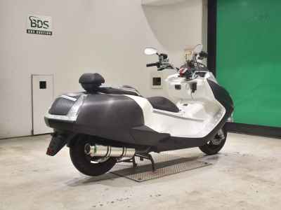 Yamaha Maxam 250