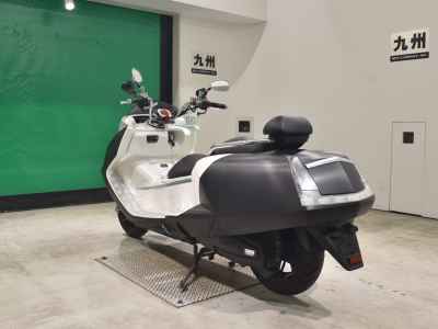 Yamaha Maxam 250