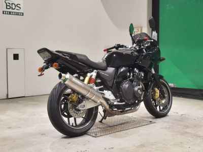 Honda CB400 Super Boldor 2015