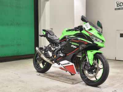 Kawasaki Ninja ZX-25R 2022