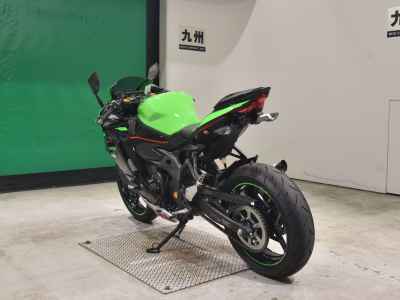 Kawasaki Ninja ZX-25R 2022