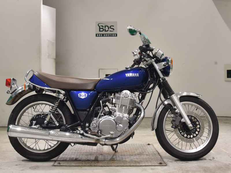 Yamaha SR400 2021