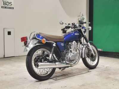 Yamaha SR400 2021