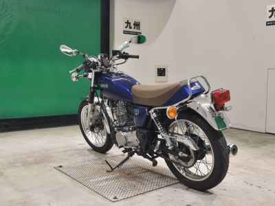 Yamaha SR400 2021