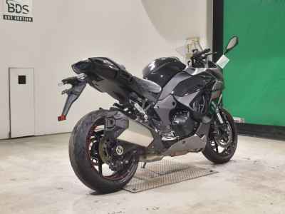 Kawasaki Ninja 1000SX 2025