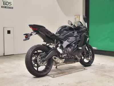 Kawasaki Ninja ZX-25R 2021