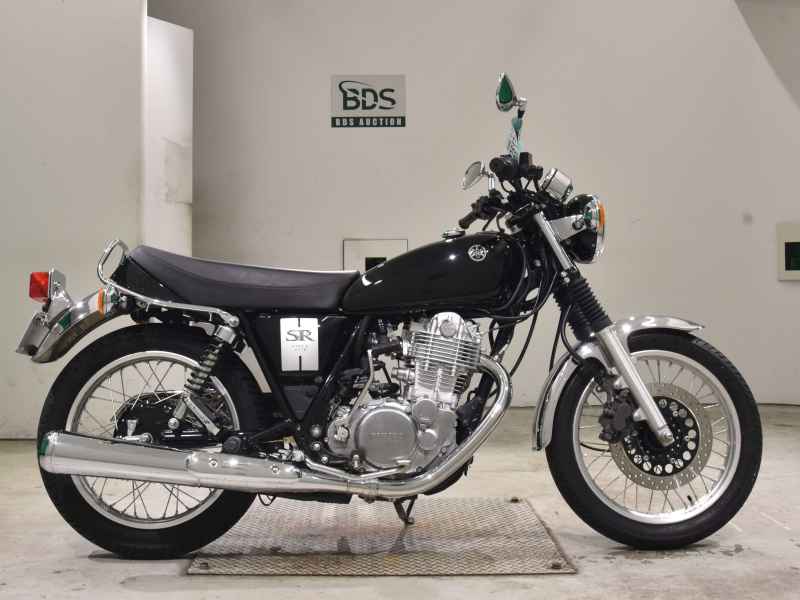 Yamaha SR400 2020