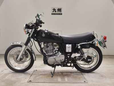 Yamaha SR400 2020