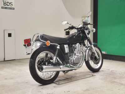 Yamaha SR400 2020