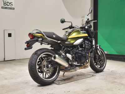 Kawasaki Z900RS 2021