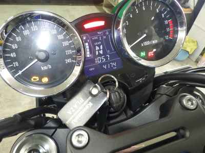 Kawasaki Z900RS 2023