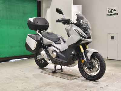 Honda X-Adv 750 2025