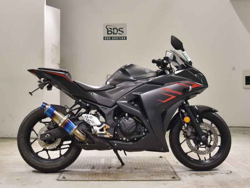 Yamaha YZF-R25 2018