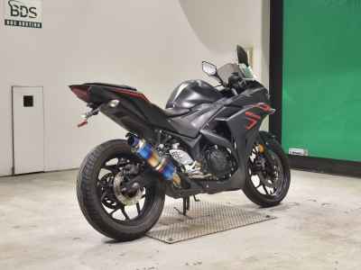 Yamaha YZF-R25 2018