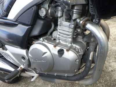 Suzuki GSR250