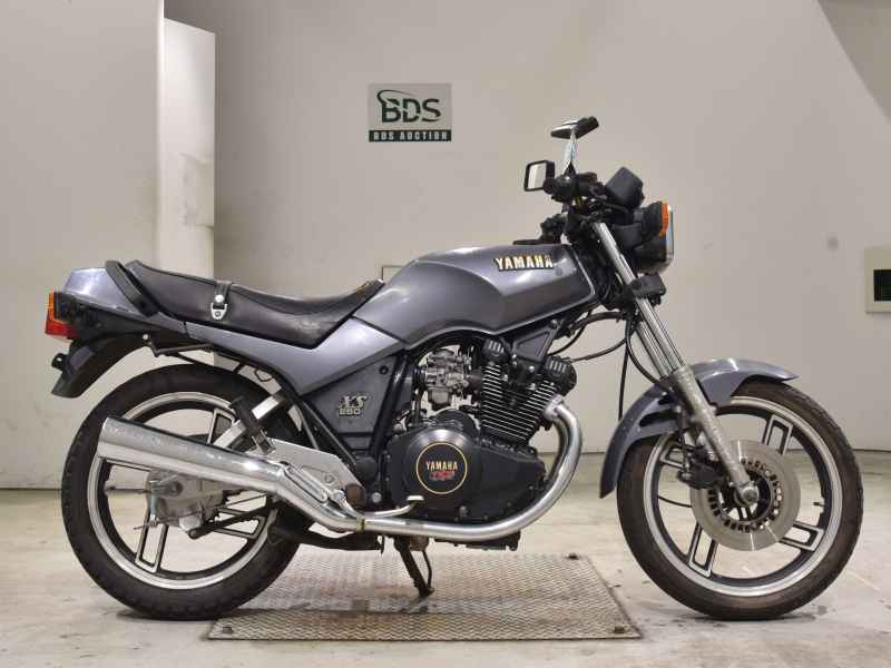 Yamaha XS250