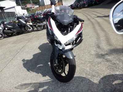 Kawasaki Ninja 400 2025