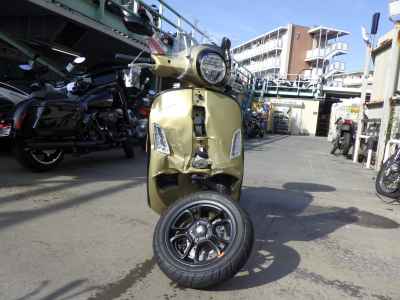 Vespa GTS 300 Super 2023