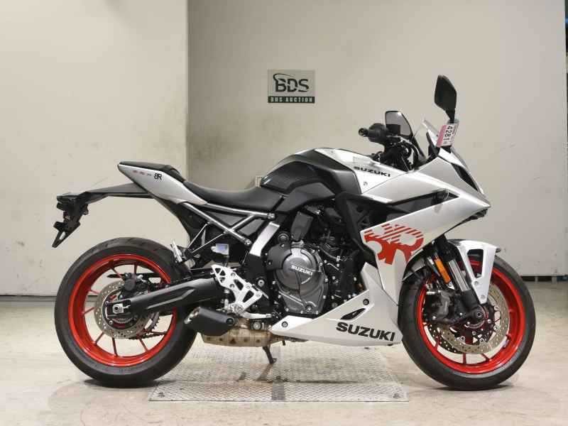 Suzuki GSX-8R 2024
