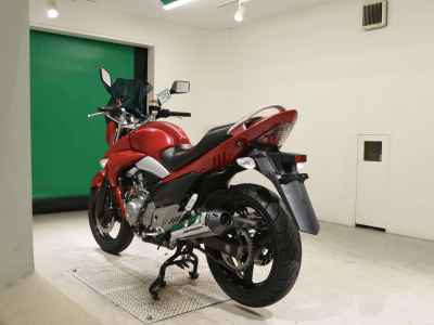 Suzuki GSR250