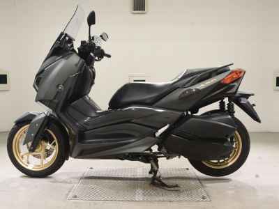 Yamaha XMAX 250