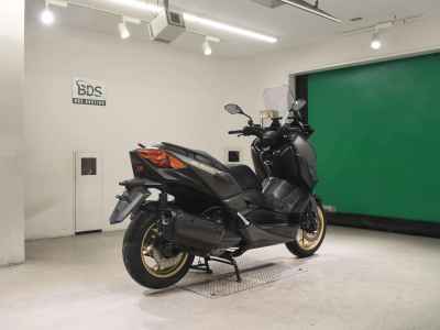 Yamaha XMAX 250