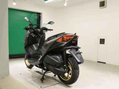 Yamaha XMAX 250