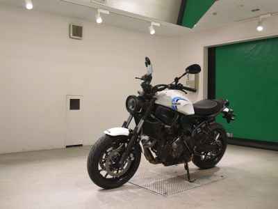 Yamaha XSR700 2023