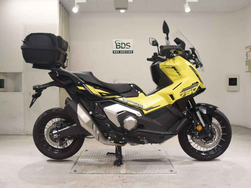Honda X-Adv 750 2025