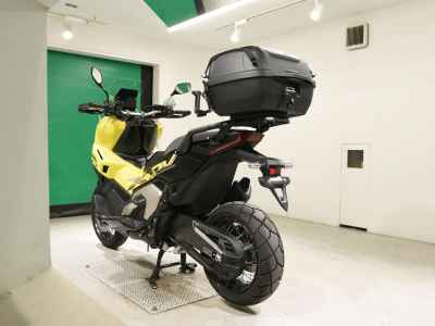 Honda X-Adv 750 2025